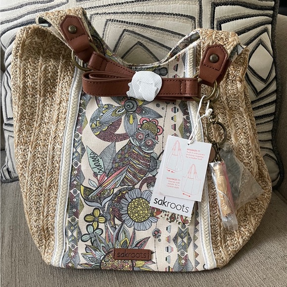 The Sak-Sakroots Roma Shopper-Spirit Desert by Valentina Ramos w/Owl Keychain - Picture 1 of 4